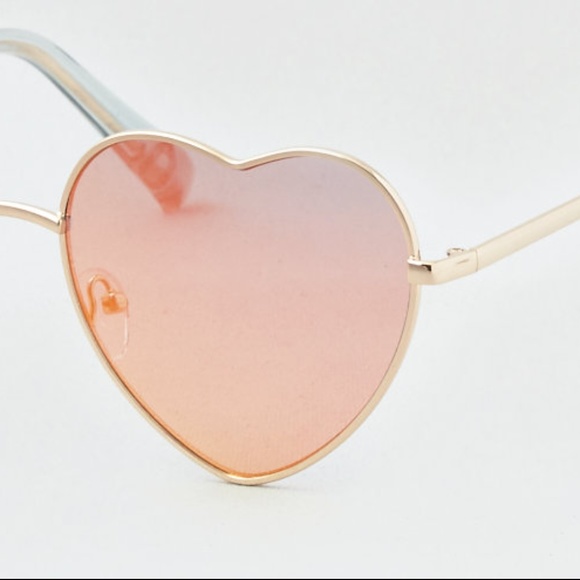 NWT AEO Rainbow Heart Sunglasses - Picture 2 of 6